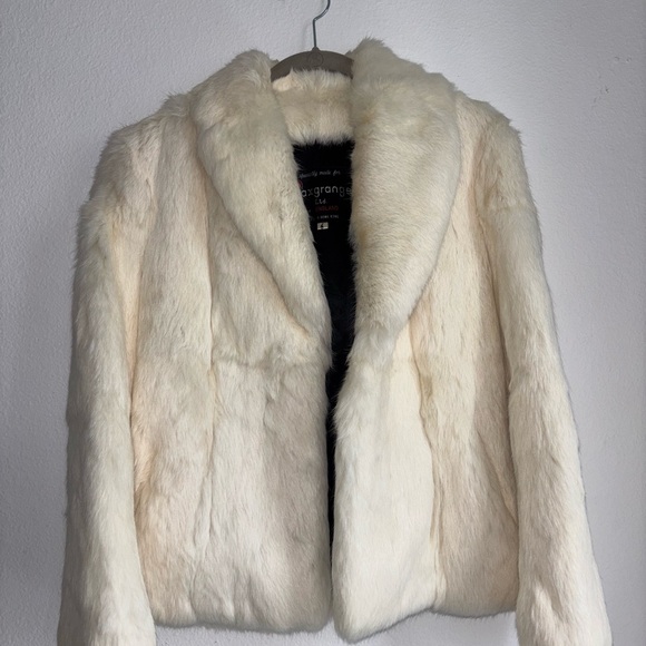 Jackets & Blazers - Vintage Genuine Rabbit Fur Coat Cream/ White Colored Size 6
